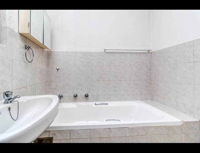 1 BEDROOM APARTMENT TO LET IN WELTEVREDEN PARK